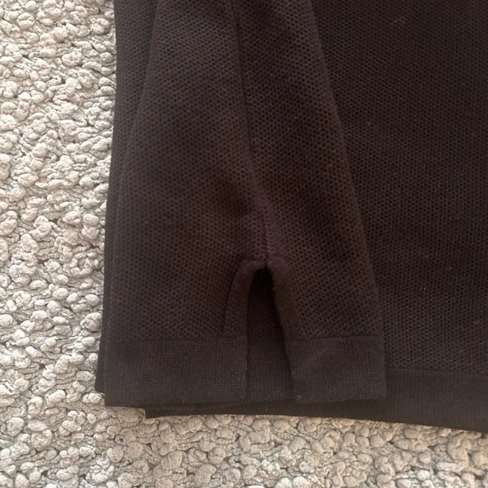 Simons Le 31 - Men's Black with Gray Trim Crewneck Sweater - Picture 8 of 9